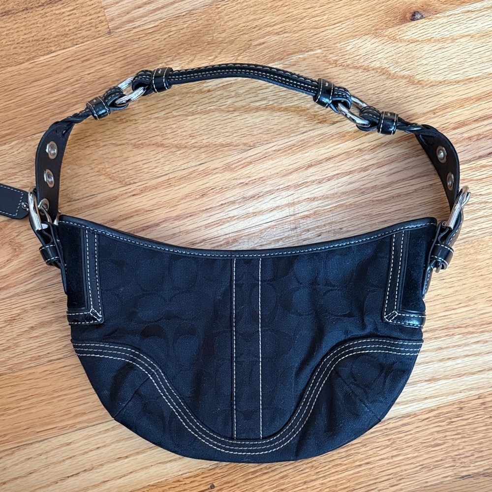 Vintage Coach Shoulder Bag with Silver Accents - Picture 2 of 4